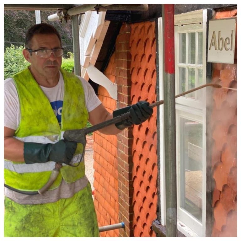 How to remove algae off of walls? Pressure Fresh